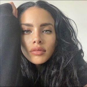 Meet your Posher, Eva Mendez